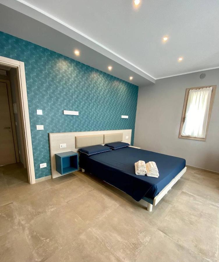 Floridida Rooms & Breakfast Marina dʼMarina dʼAndora Esterno foto
